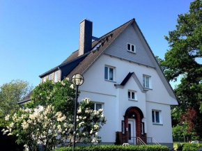 Bootshaus/ Holzdeck, Warnemünde